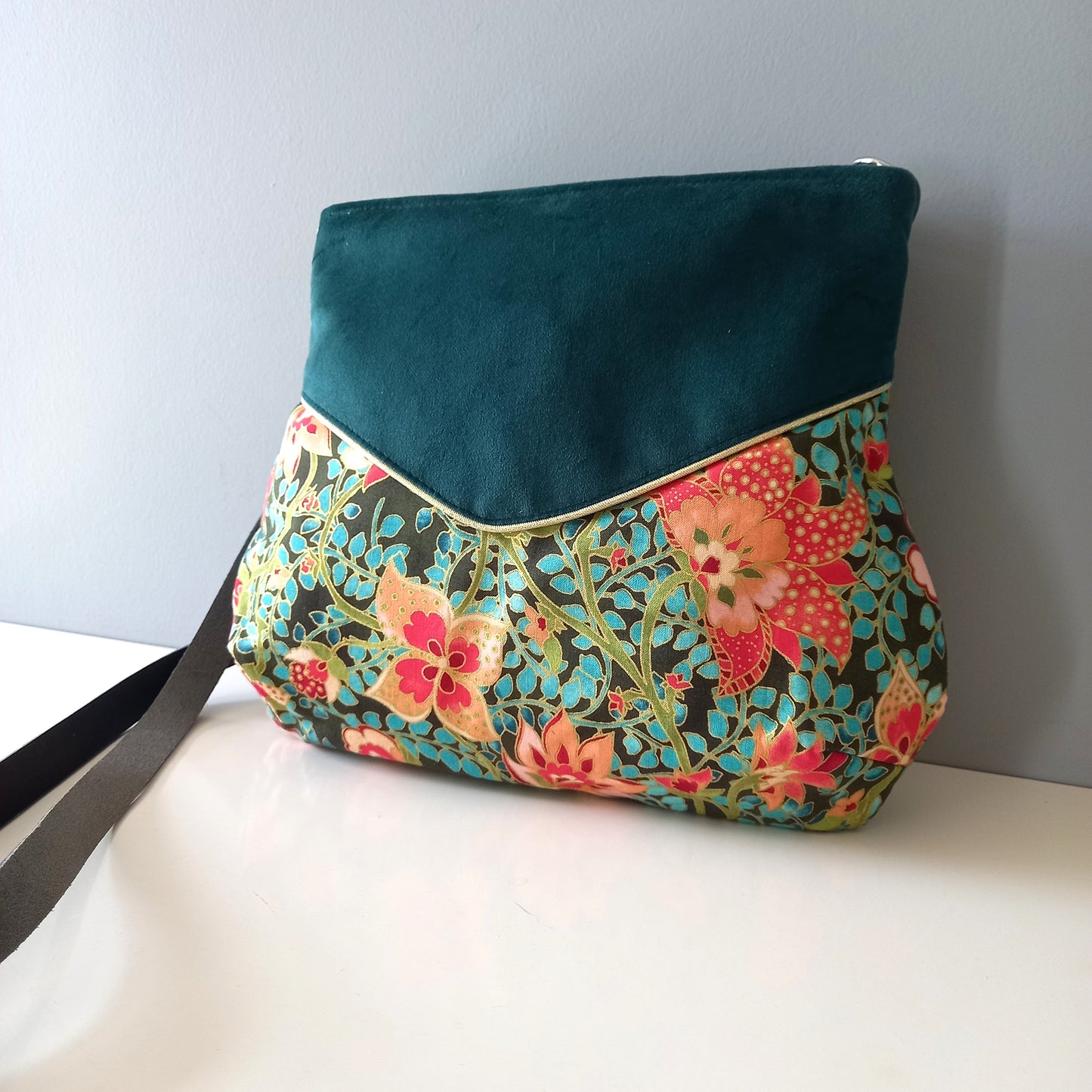 Sac Poire velours vert et fleurs japonaises